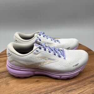 Brooks Ghost 15 Shoes Womens Size 9 B White Running Comfort Walking Sneakers